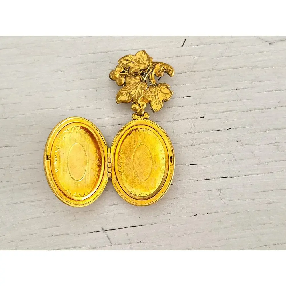Vintage Gold Tone Floral Etched Locket Pin Brooch